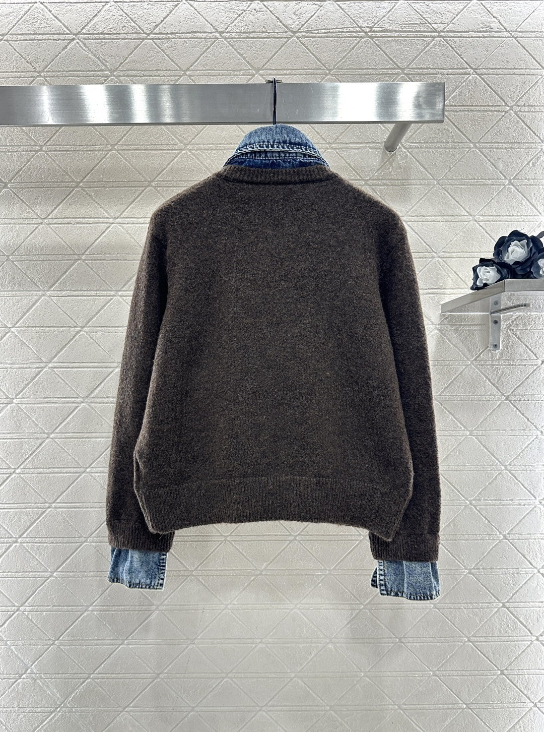 ♥Miumi*♥2025新品上架 牛仔拼接翻领针织外套定制YB羊毛纱线➕斜纹牛仔棉材质，质感高级，穿搭时