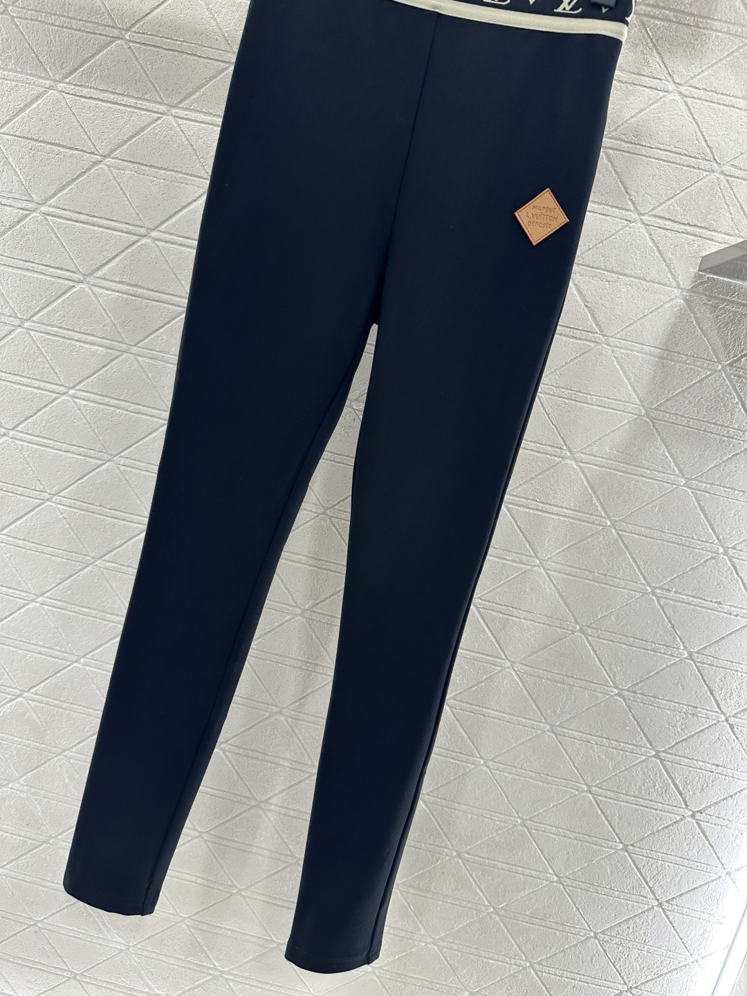♥Louis vuitto*♥2025新品上架 加绒字母织带高弹打底裤定制YB进口加绒高弹力材质，弹力舒