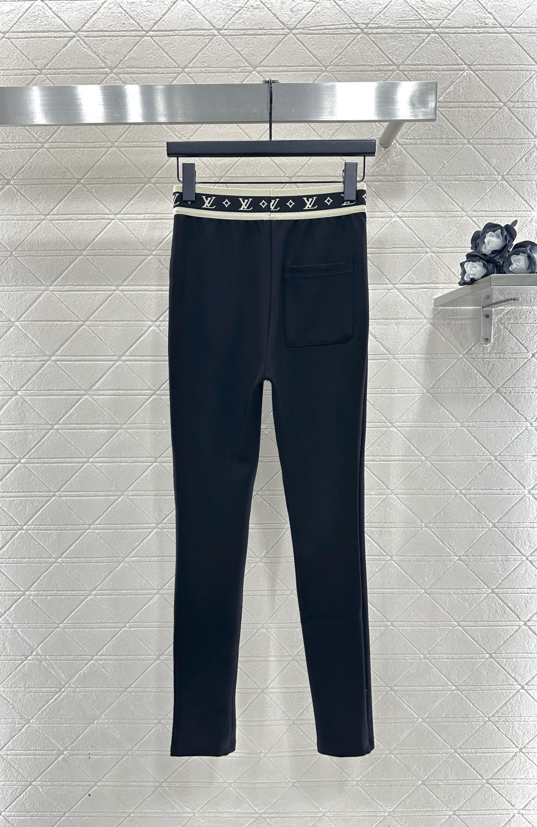 ♥Louis vuitto*♥2025新品上架 加绒字母织带高弹打底裤定制YB进口加绒高弹力材质，弹力舒