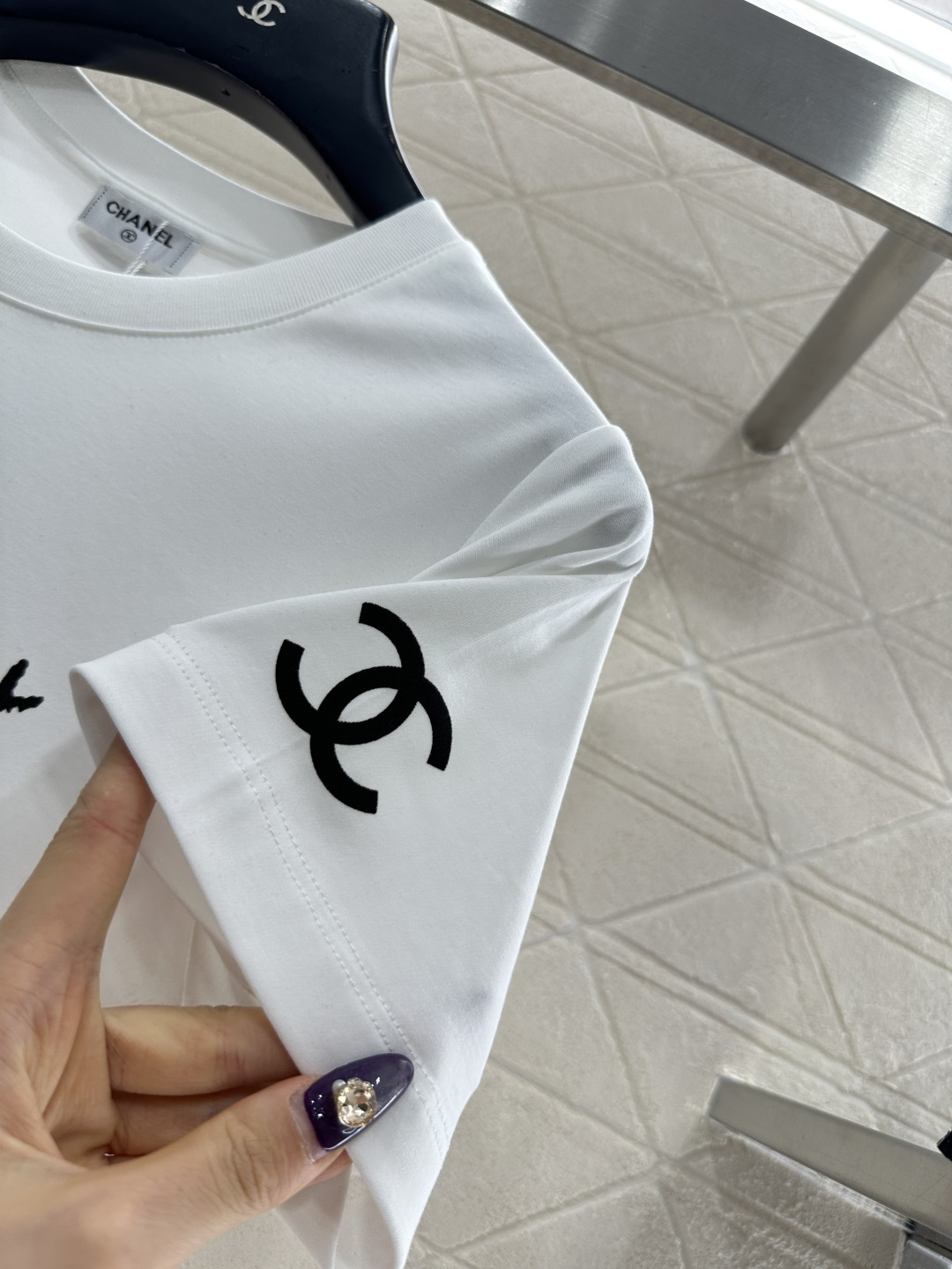 ♥Chane*♥2025新品上架 圆领涂鸦印花𝑇𝑒𝑒定制YB丝光全棉材质，质感细腻，舒适透气，常规短袖裁