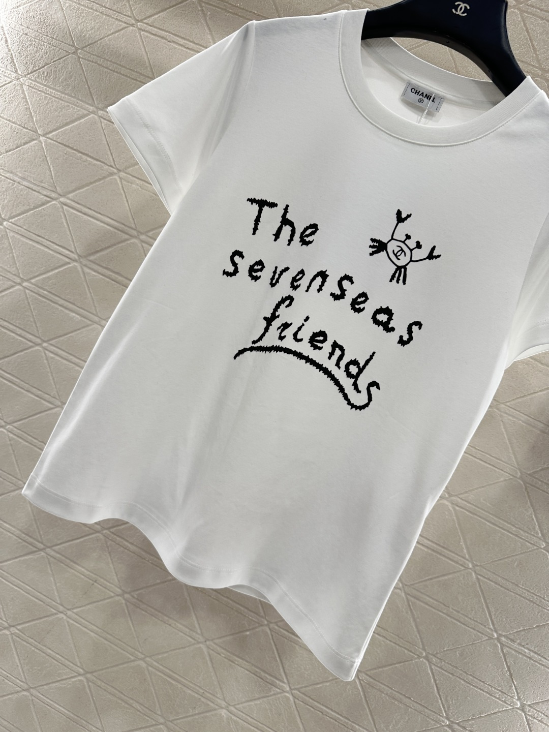 ♥Chane*♥2025新品上架 圆领涂鸦印花𝑇𝑒𝑒定制YB丝光全棉材质，质感细腻，舒适透气，常规短袖裁