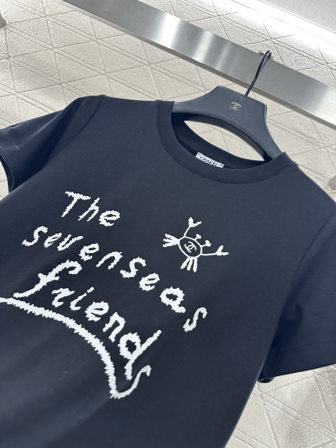 ♥Chane*♥2025新品上架 圆领涂鸦印花𝑇𝑒𝑒定制YB丝光全棉材质，质感细腻，舒适透气，常规短袖裁