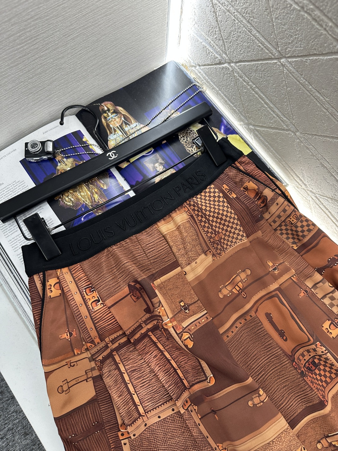 ♥Louis vuitto*♥2025新品上架 印花翻领衬衫长裤套装定制YB进口斜纹棉材质，质感细腻，垂