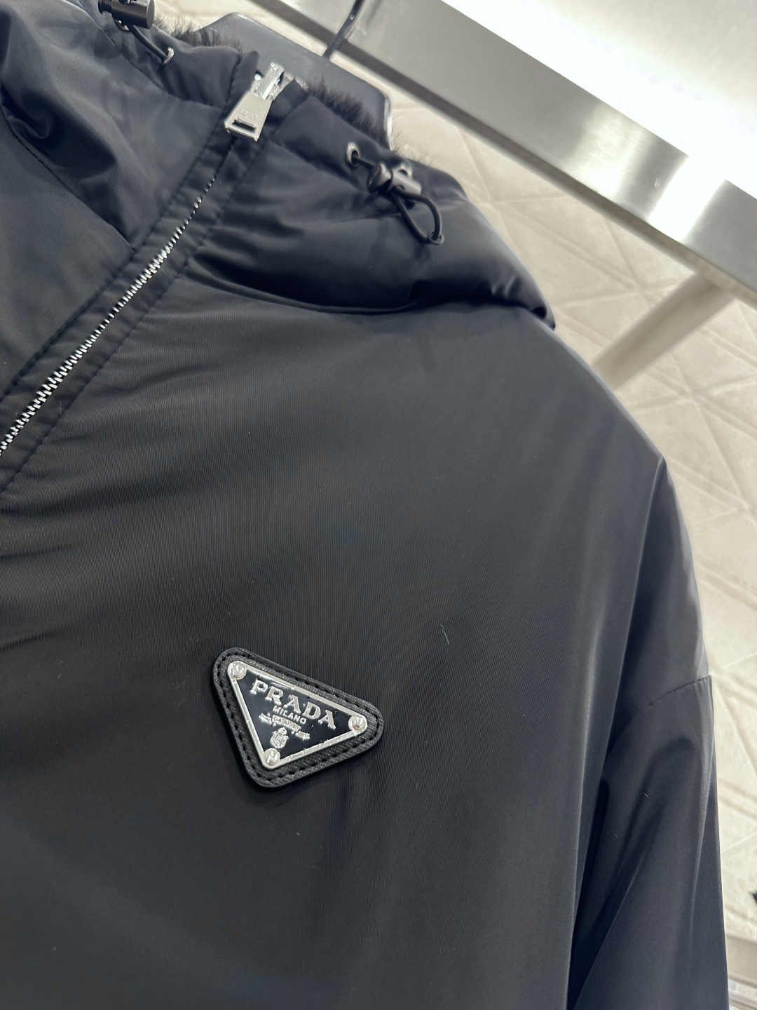 ♥Prad*♥2025新品上架 两面穿环保皮毛羽绒棉服定制YB进口环保皮毛➕防风防水尼龙材质，羽绒棉填充