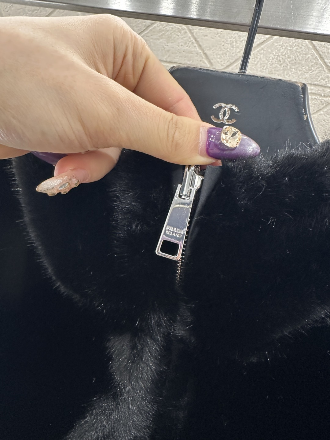 ♥Prad*♥2025新品上架 两面穿环保皮毛羽绒棉服定制YB进口环保皮毛➕防风防水尼龙材质，羽绒棉填充