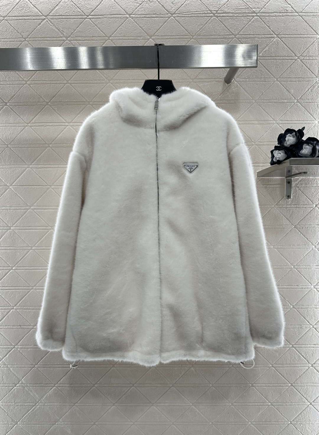 ♥Prad*♥2025新品上架 两面穿环保皮毛羽绒棉服定制YB进口环保皮毛➕防风防水尼龙材质，羽绒棉填充