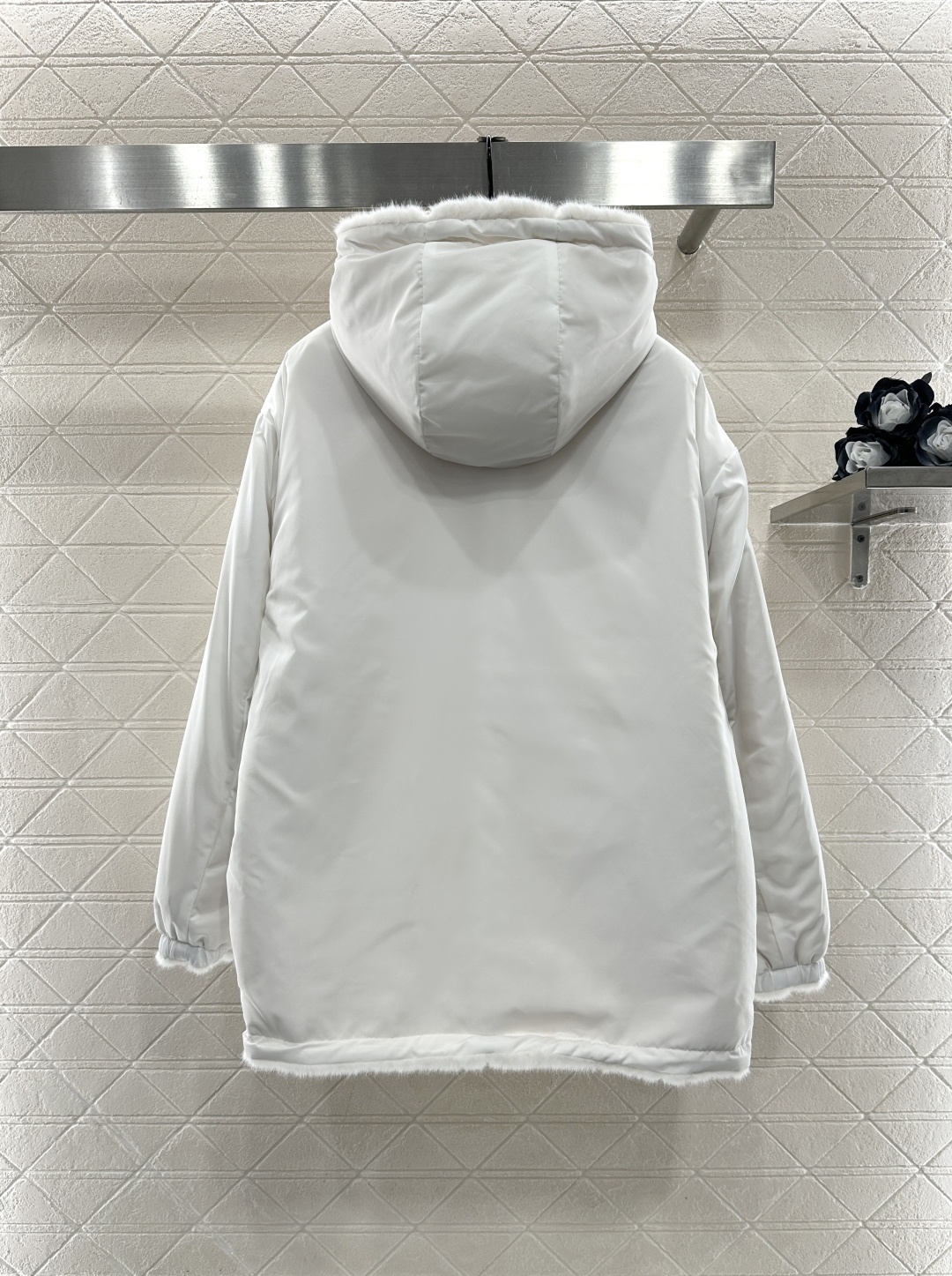 ♥Prad*♥2025新品上架 两面穿环保皮毛羽绒棉服定制YB进口环保皮毛➕防风防水尼龙材质，羽绒棉填充