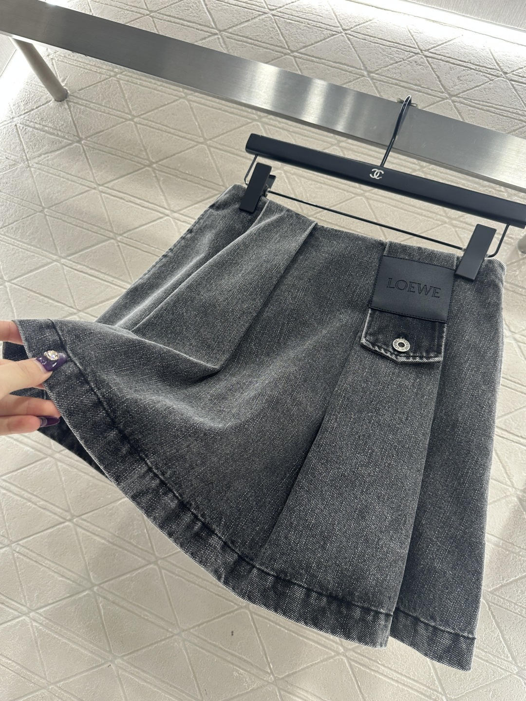 ♥Loew*♥2025新品上架 百褶A摆口袋皮牌短裙定制YB斜纹棉牛仔材质，穿搭舒适透气，挺括有型，酵素