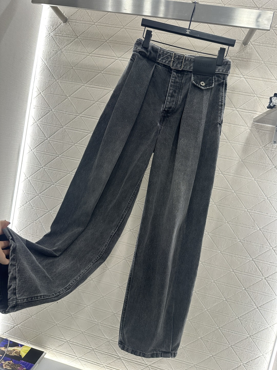 ♥Loew*♥2025新品上架 腰带萝卜阔腿长裤定制YB斜纹牛仔棉材质，穿搭舒适透气，挺括有型，腰间穿孔