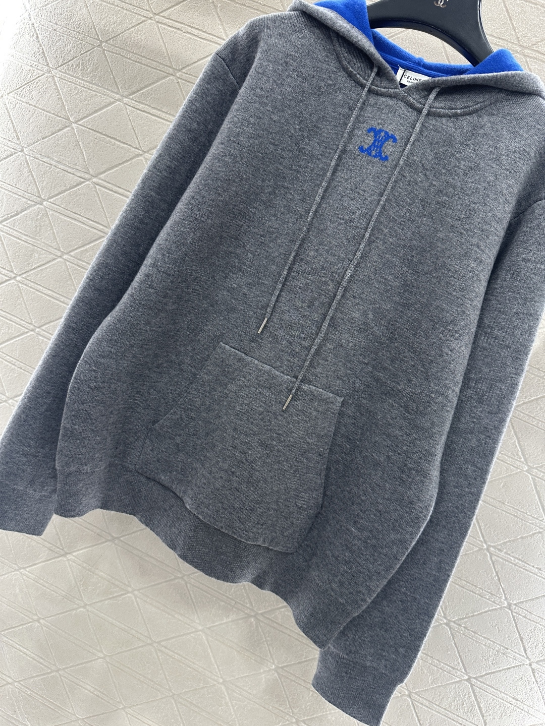 ♥Celin*♥2025新品上架 连帽抽绳针织套头毛衣定制YB羊绒羊毛纱线织造，质感细腻，穿搭舒适，连帽