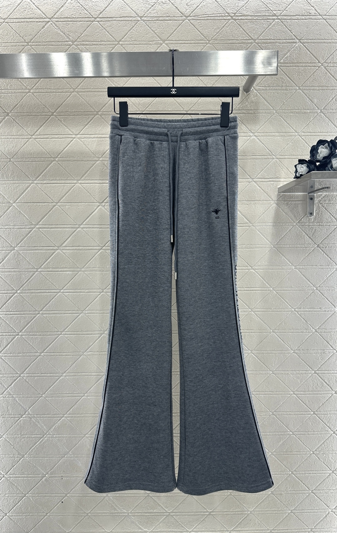 ♥Dio*♥ 2025新品上架 织带连帽外套长裤套装定制YB进口羊毛混纺材质，质感细腻，穿搭保暖舒适，连