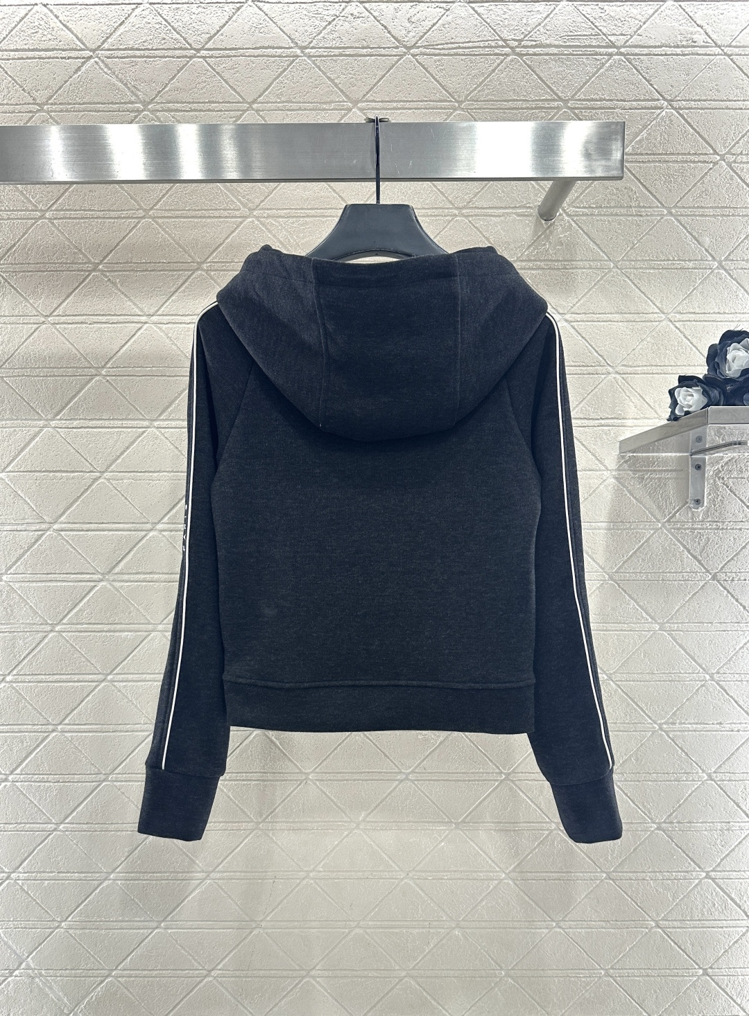 ♥Dio*♥ 2025新品上架 织带连帽外套长裤套装定制YB进口羊毛混纺材质，质感细腻，穿搭保暖舒适，连