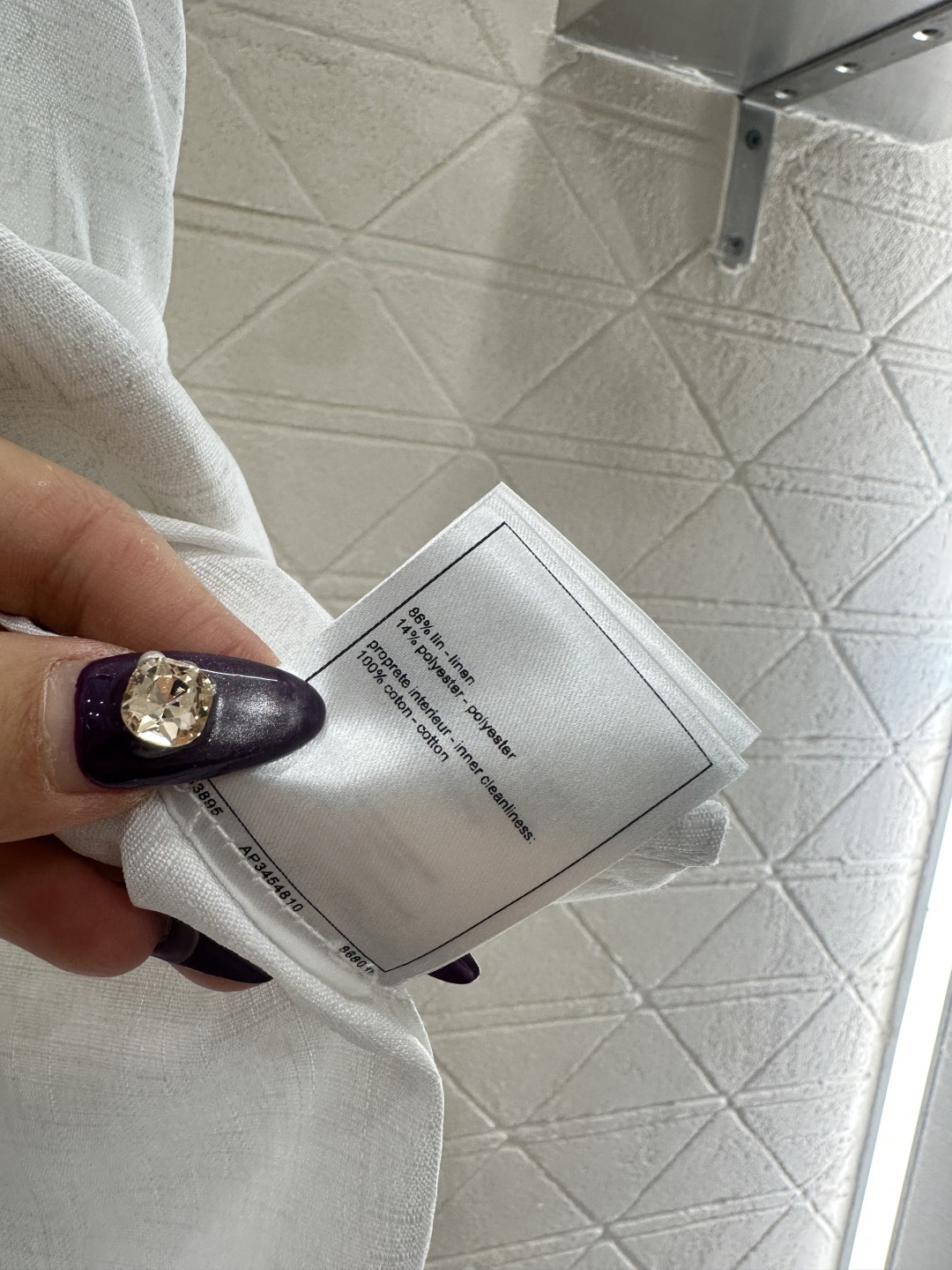 ♥Chane*♥2025新品上架 露肩提花暗纹翻领衬衫定制YB进口丝绵材质，质感舒适细腻，穿搭舒适，翻领