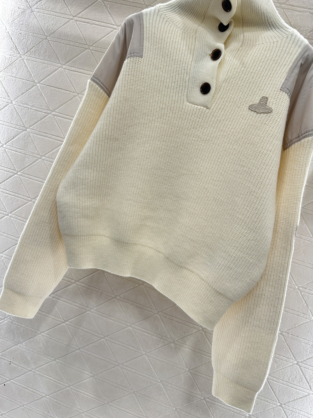 ♥West vivienn*♥2025新品上架 高领土星徽标针织毛衣定制YB羊毛纱线织造，质感高级，穿搭