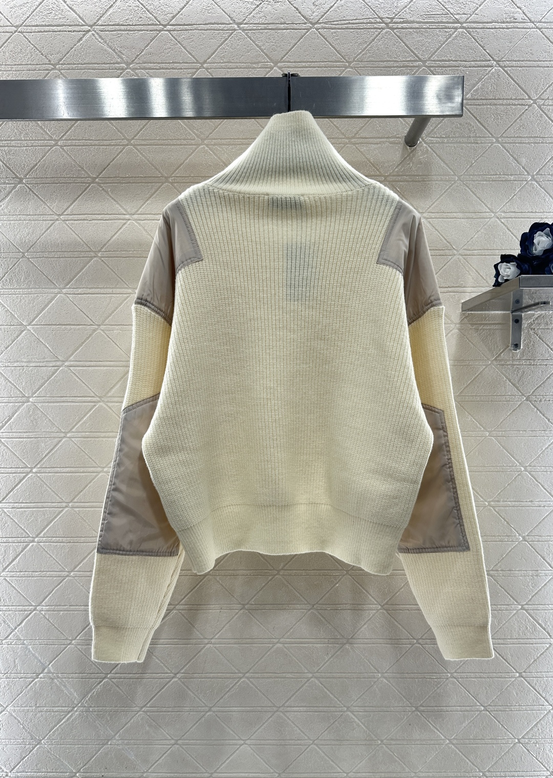 ♥West vivienn*♥2025新品上架 高领土星徽标针织毛衣定制YB羊毛纱线织造，质感高级，穿搭