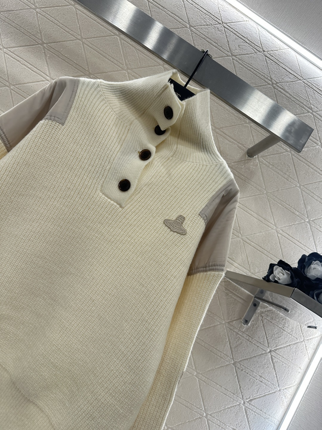 ♥West vivienn*♥2025新品上架 高领土星徽标针织毛衣定制YB羊毛纱线织造，质感高级，穿搭