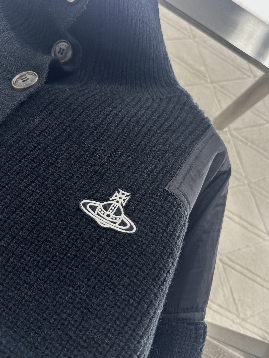 ♥West vivienn*♥2025新品上架 高领土星徽标针织毛衣定制YB羊毛纱线织造，质感高级，穿搭