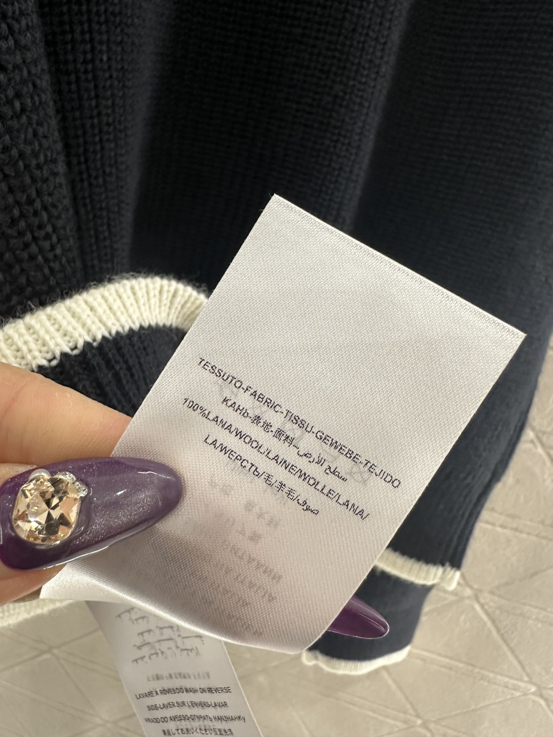 ♥Gucc*♥2025新品上架 翻领字母徽标针织毛衣定制YB羊毛纱线织造，穿搭舒适，质感十足，翻领拉链半