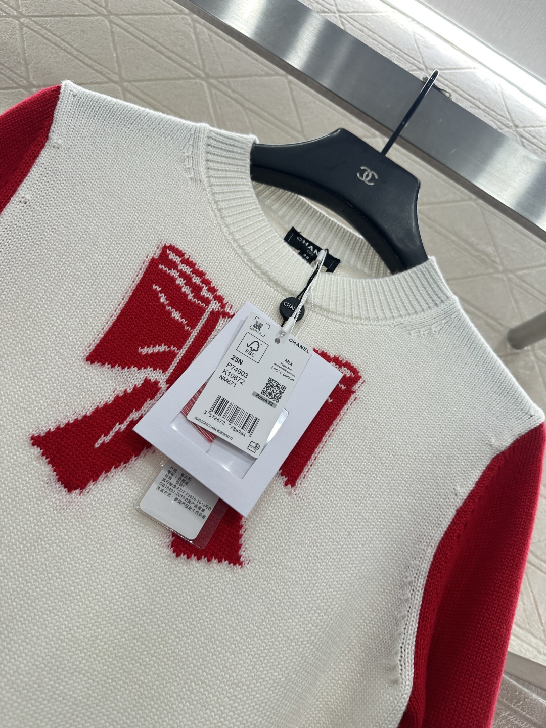 ♥Chane*♥2025新品上架圆领插肩蝴蝶结字母针织长袖定制YB羊毛纱线材质，亲肤柔软透气舒适，质感十