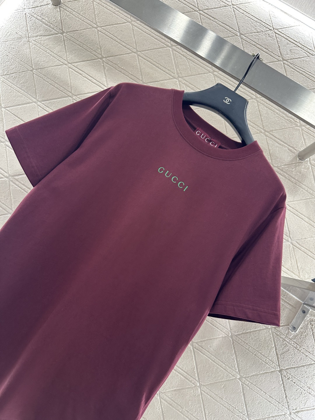 ♥Gucc*♥2025新品上架 圆领印花徽标𝑇𝑒𝑒定制YB丝光全棉材质，质感细腻，舒适透气，常规短袖裁剪
