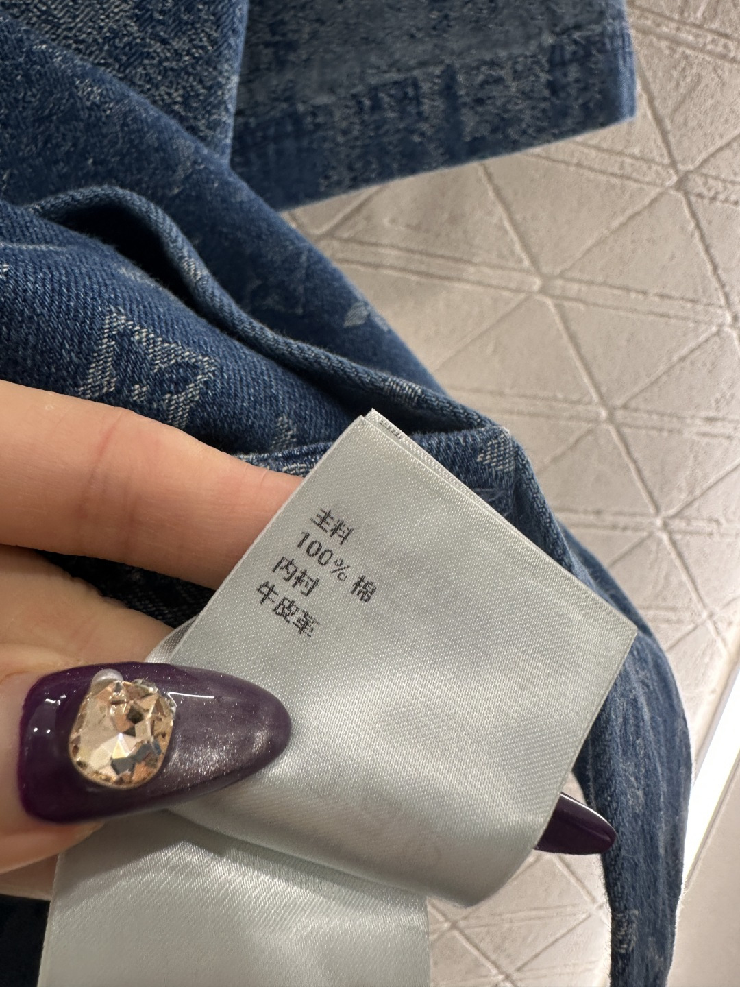 ♥Louis Vuitto*♥ 2025新品上架 激光渐变牛仔衬衣定制YB斜纹棉牛仔材质，多重水洗还原牛