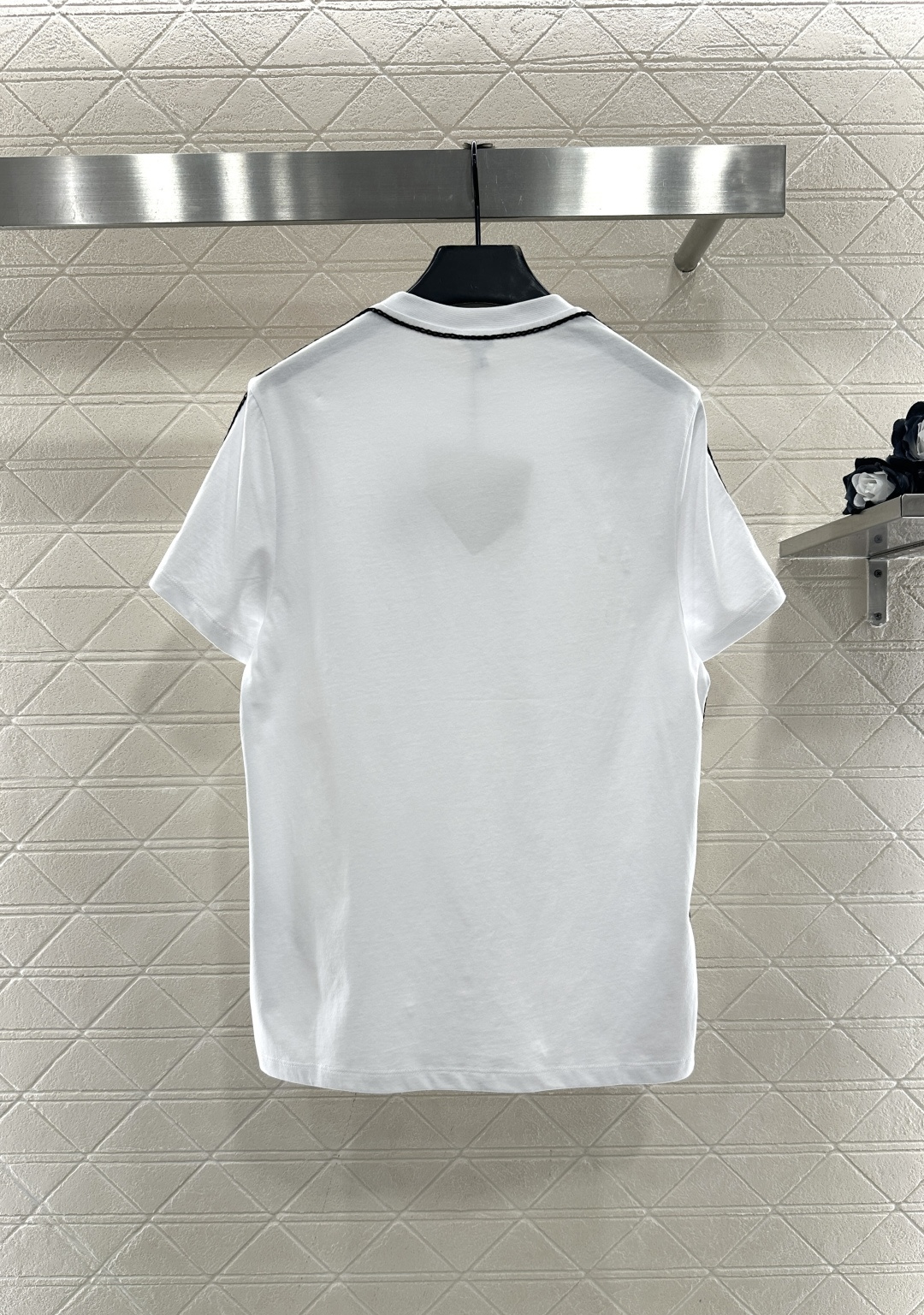 ♥Loew*♥2025新品上架 圆领口袋刺绣徽标𝑇𝑒𝑒Loew✖️Louis wain联名系列#定制YB