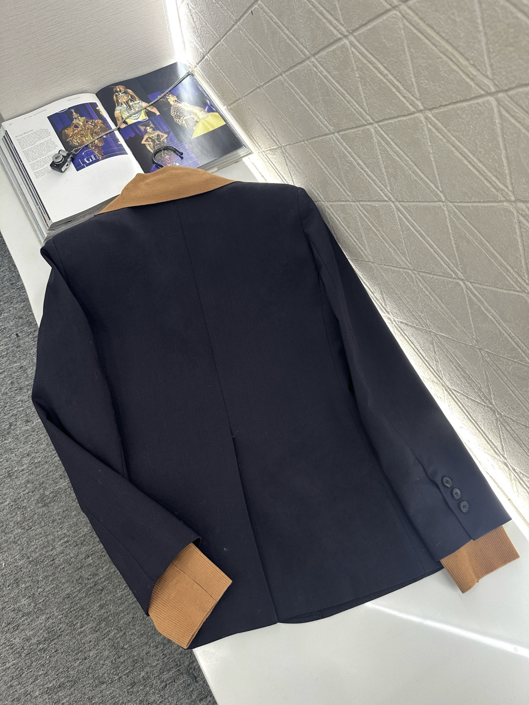 ♥Miumi*♥2025新品上架 翻领针织拼接西装外套定制YB进口精仿羊毛材质，质感光泽高级，垂顺有型，