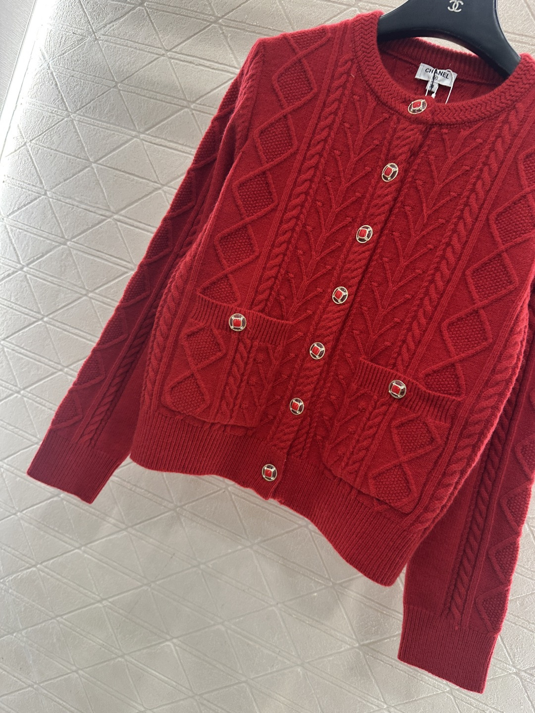 ♥Chane*♥2025新品上架 钩针圆领针织开衫25coco滑雪🎿系列#定制YB羊绒羊毛纱线织造，柔软