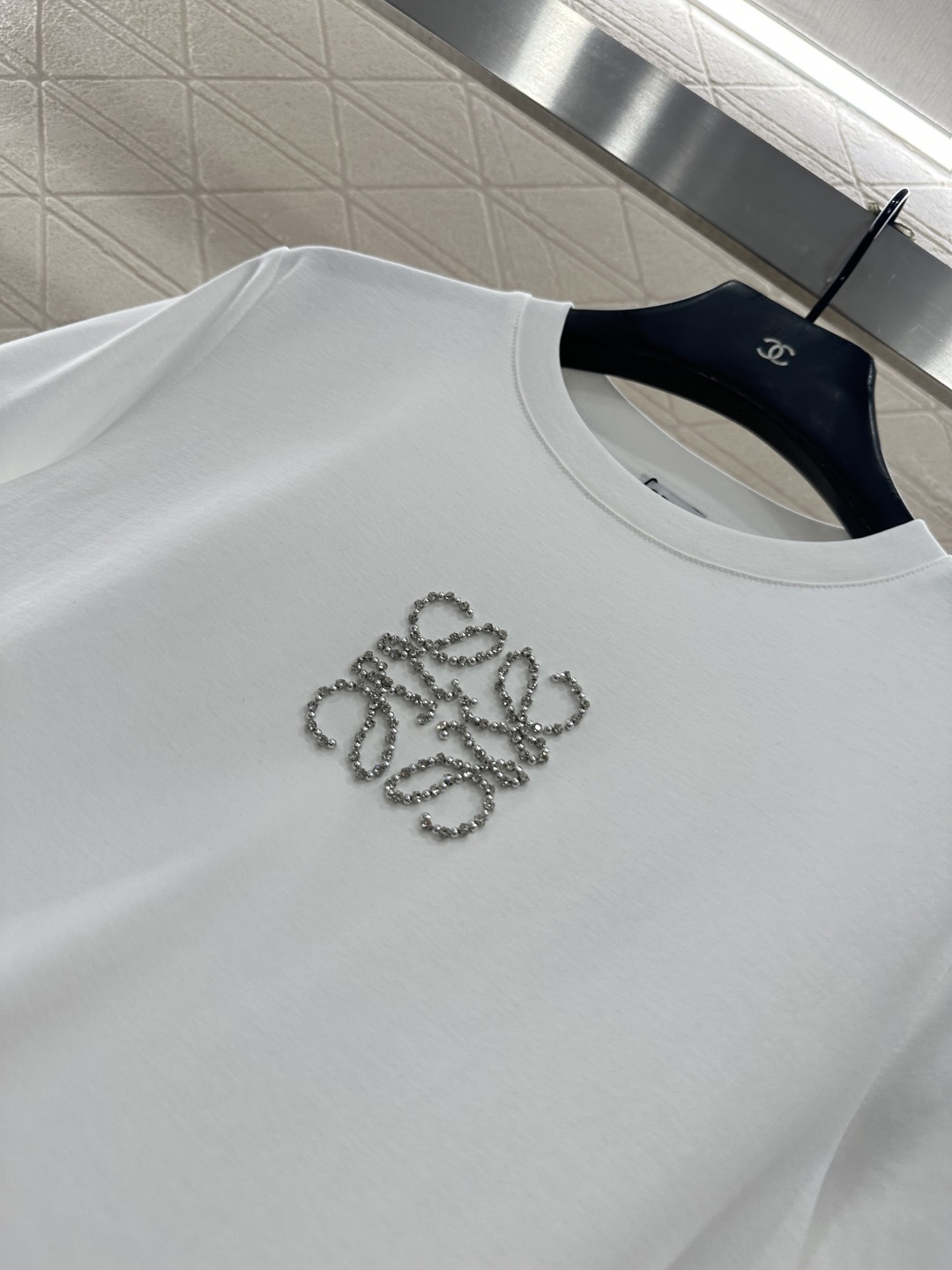 ♥Loew*♥2025新品上架 订珠水钻字母𝑇𝑒𝑒定制YB丝光全棉材质，透气舒适，质感十足，常规短袖T恤