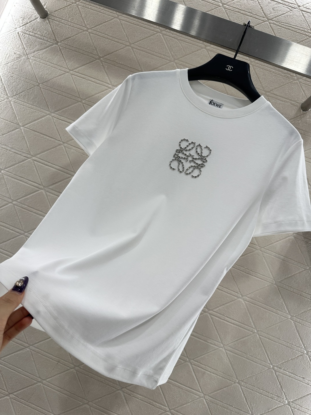 ♥Loew*♥2025新品上架 订珠水钻字母𝑇𝑒𝑒定制YB丝光全棉材质，透气舒适，质感十足，常规短袖T恤