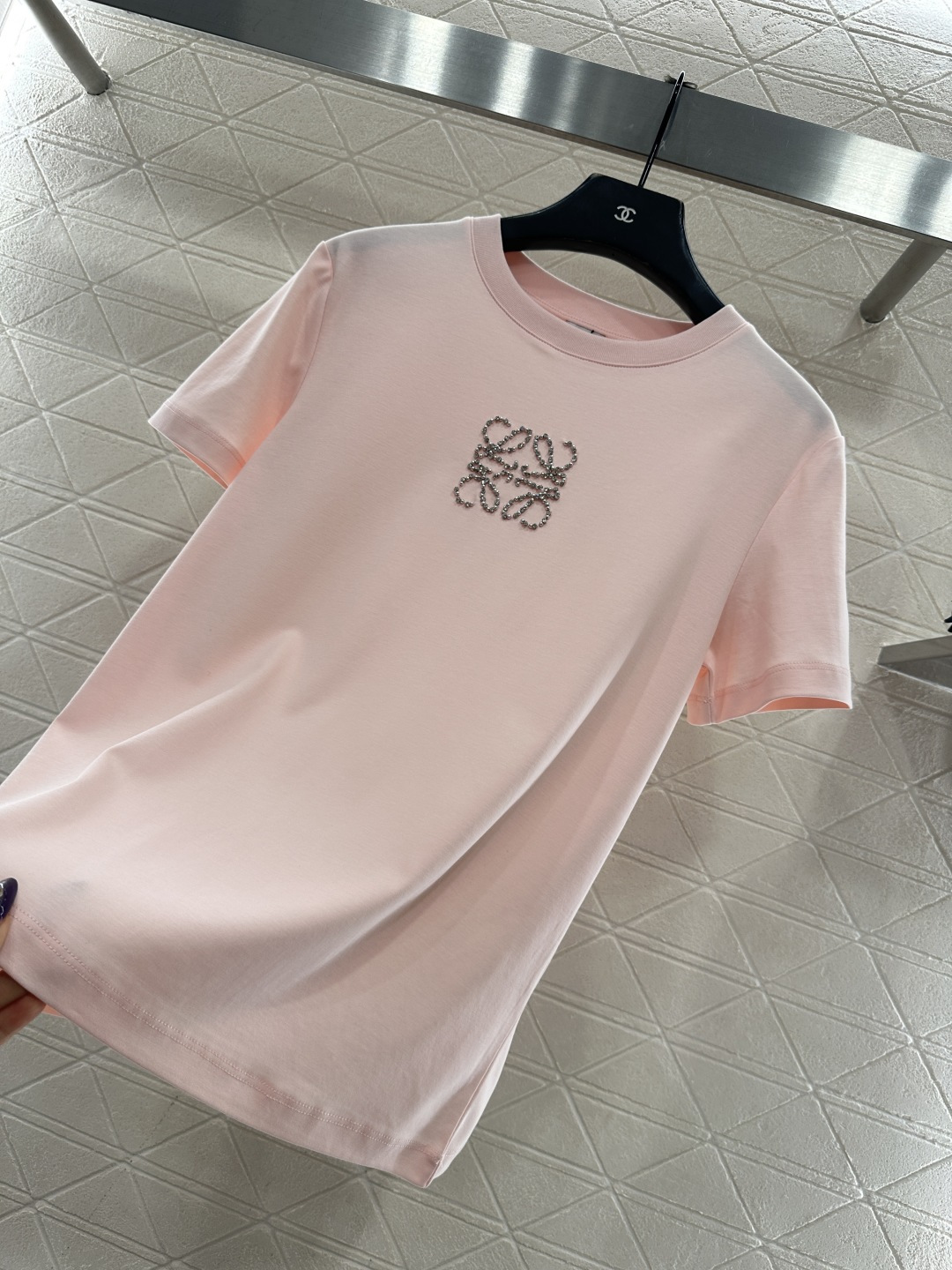 ♥Loew*♥2025新品上架 订珠水钻字母𝑇𝑒𝑒定制YB丝光全棉材质，透气舒适，质感十足，常规短袖T恤