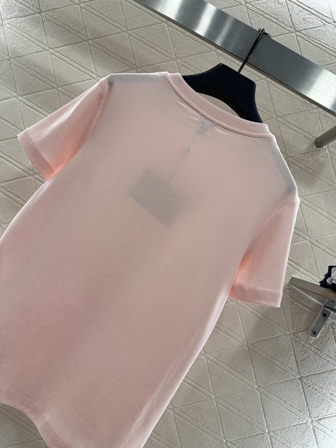 ♥Loew*♥2025新品上架 订珠水钻字母𝑇𝑒𝑒定制YB丝光全棉材质，透气舒适，质感十足，常规短袖T恤