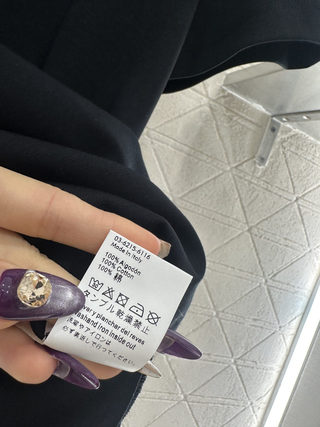 ♥Loew*♥2025新品上架 订珠水钻字母𝑇𝑒𝑒定制YB丝光全棉材质，透气舒适，质感十足，常规短袖T恤