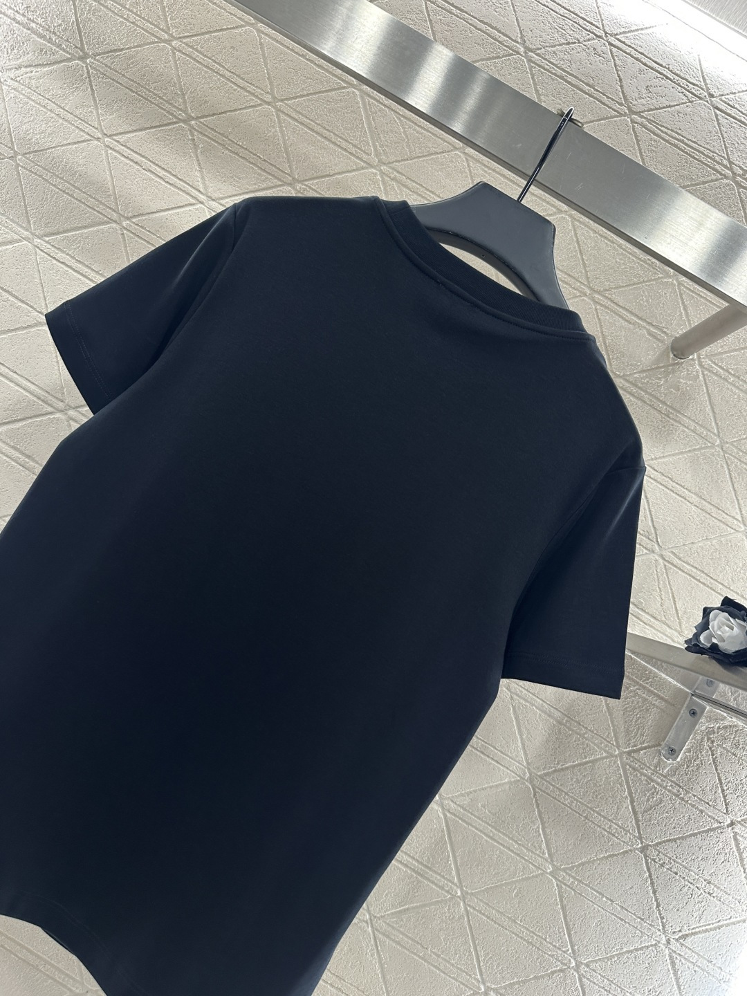 ♥Loew*♥2025新品上架 订珠水钻字母𝑇𝑒𝑒定制YB丝光全棉材质，透气舒适，质感十足，常规短袖T恤