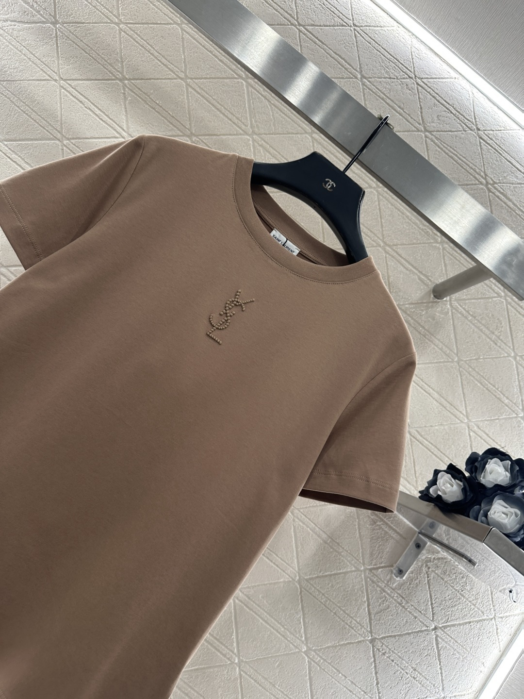 ♥Louis vuitto*♥2025新品上架 立体刺绣字母𝑇𝑒𝑒定制YB丝光全棉材质，透气舒适，质感十