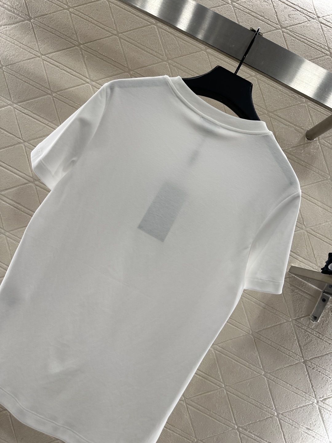 ♥Louis vuitto*♥2025新品上架 立体刺绣字母𝑇𝑒𝑒定制YB丝光全棉材质，透气舒适，质感十