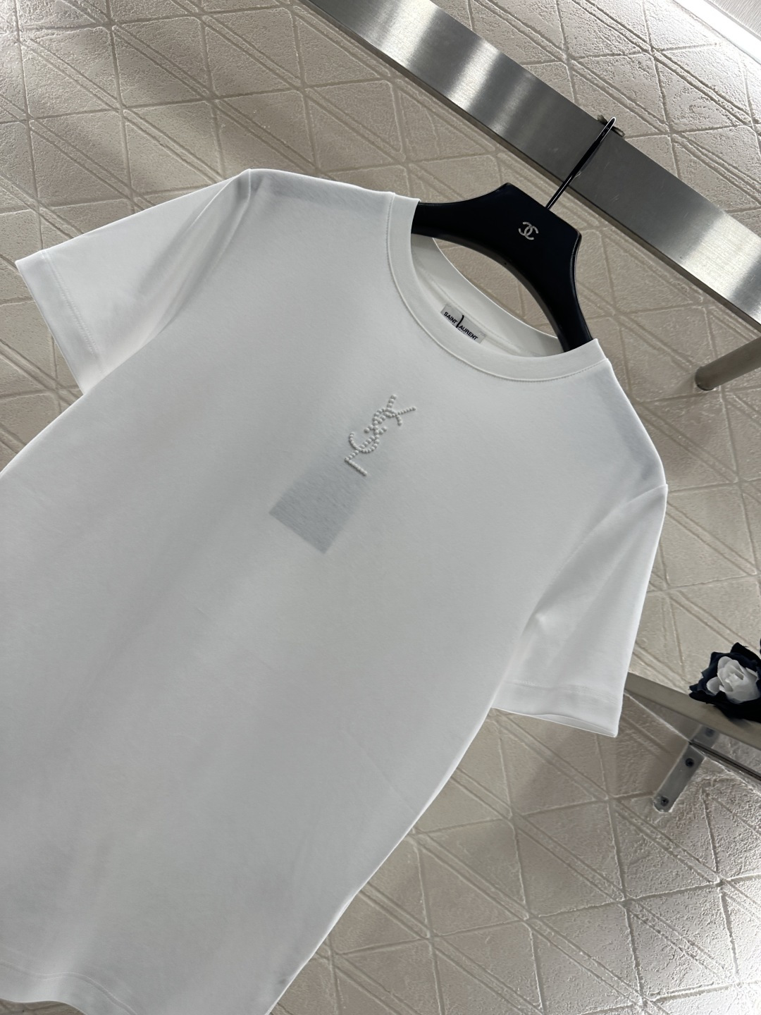 ♥Louis vuitto*♥2025新品上架 立体刺绣字母𝑇𝑒𝑒定制YB丝光全棉材质，透气舒适，质感十