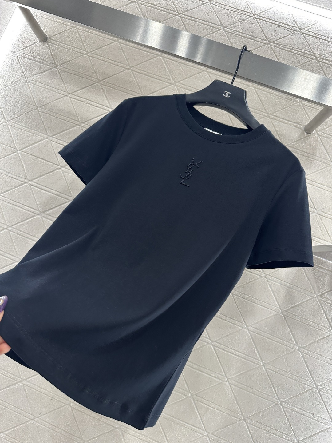 ♥Louis vuitto*♥2025新品上架 立体刺绣字母𝑇𝑒𝑒定制YB丝光全棉材质，透气舒适，质感十