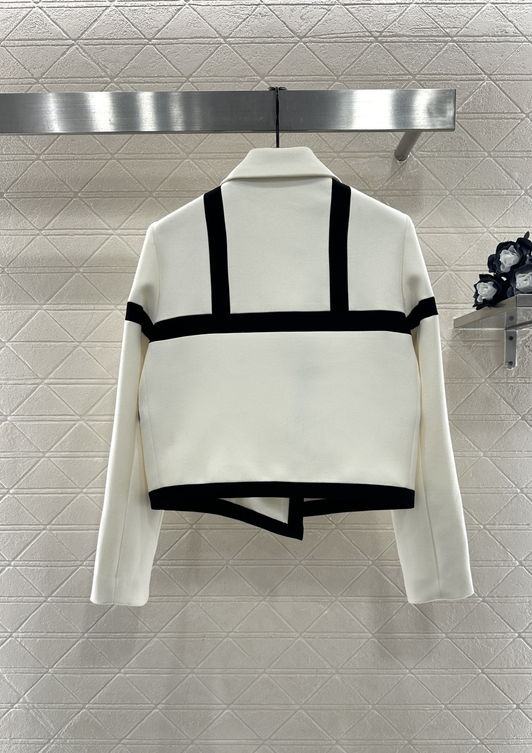 ♥Louis vuitto*♥2025新品上架 翻领撞色正肩西装定制YB进口醋酸材质，工艺处理手感光滑，