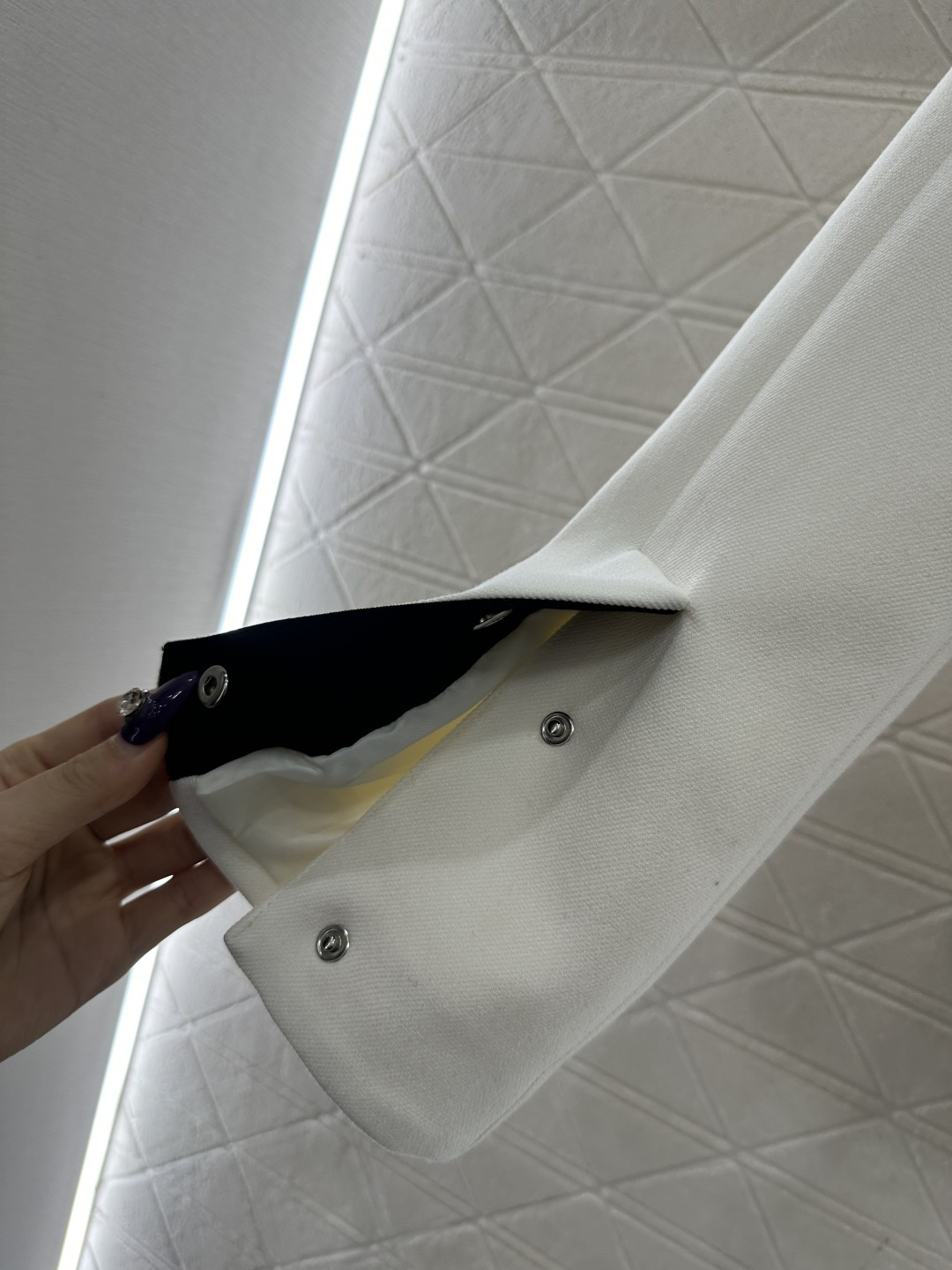 ♥Louis vuitto*♥2025新品上架 翻领撞色正肩西装定制YB进口醋酸材质，工艺处理手感光滑，