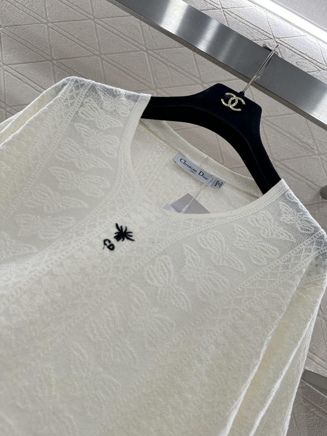 ♥Dio*♥2025新品上架 桃心领套头毛衣定制YB羊毛纱线材质，质感细腻，贴肤舒适，桃心领套头毛衣裁剪