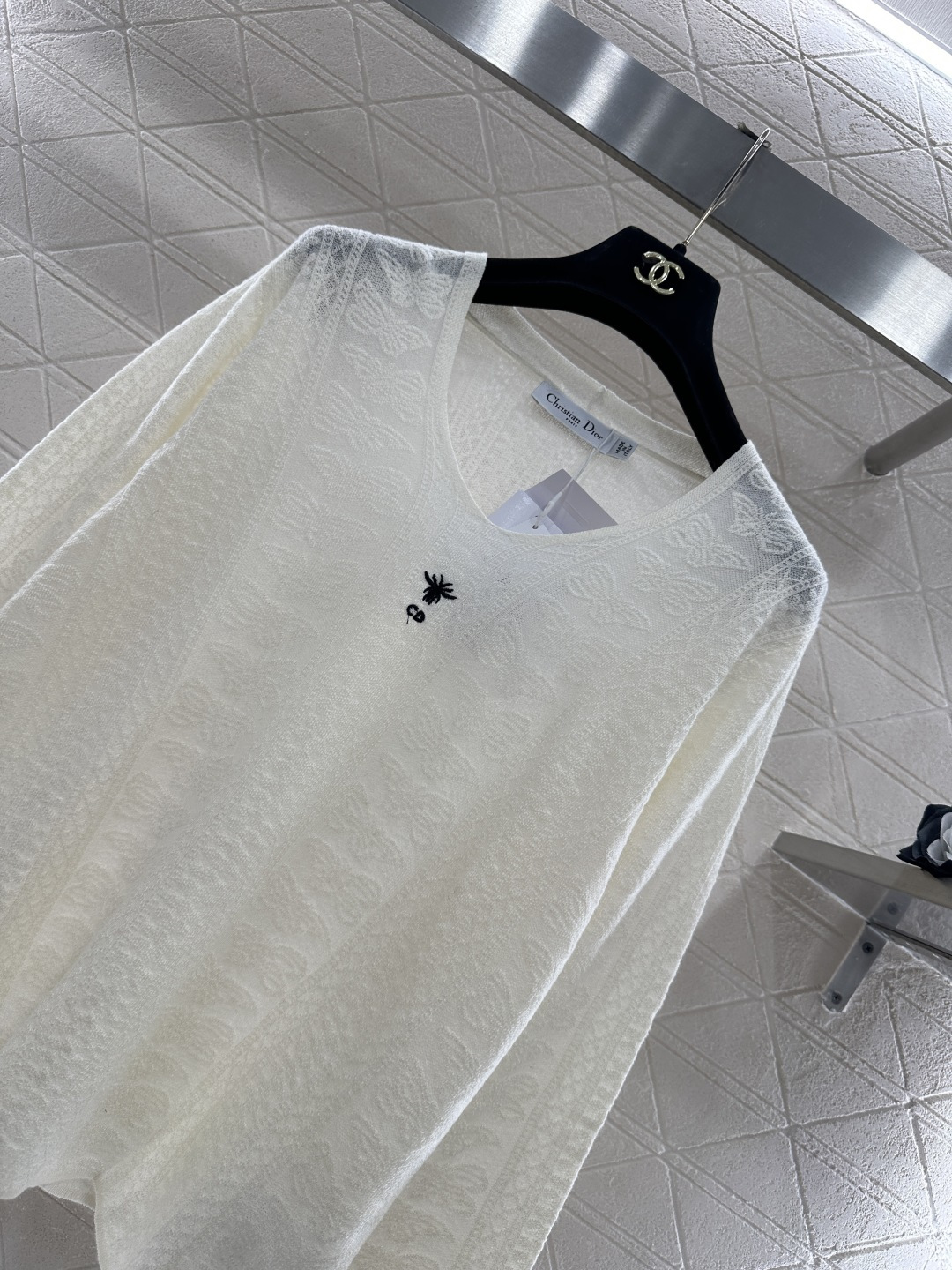 ♥Dio*♥2025新品上架 桃心领套头毛衣定制YB羊毛纱线材质，质感细腻，贴肤舒适，桃心领套头毛衣裁剪