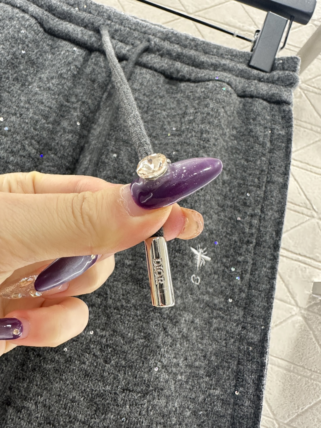 ♥Dio*♥2025新品上架 亮片抽绳阔腿长裤定制YB进口羊毛混纺材质，质感高级，穿搭有型，高腰抽绳阔腿