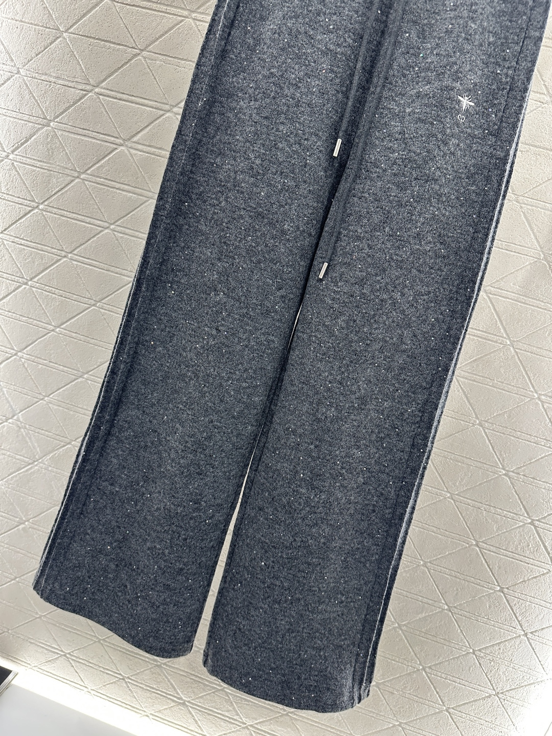 ♥Dio*♥2025新品上架 亮片抽绳阔腿长裤定制YB进口羊毛混纺材质，质感高级，穿搭有型，高腰抽绳阔腿