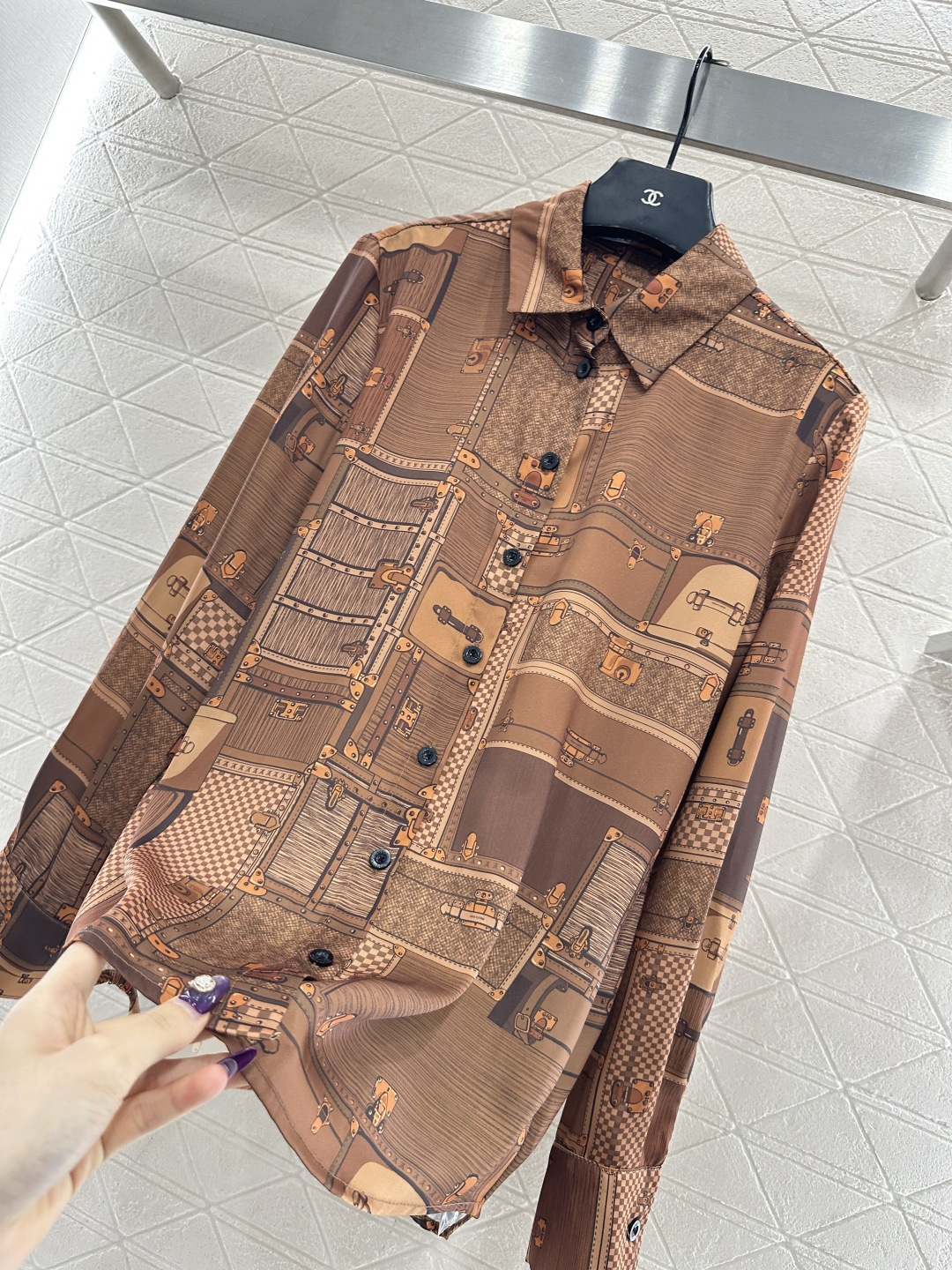 ♥Louis vuitto*♥2026新品上架 印花真丝翻领衬衫长裤套装定制YB进口真丝材质，质感细腻，