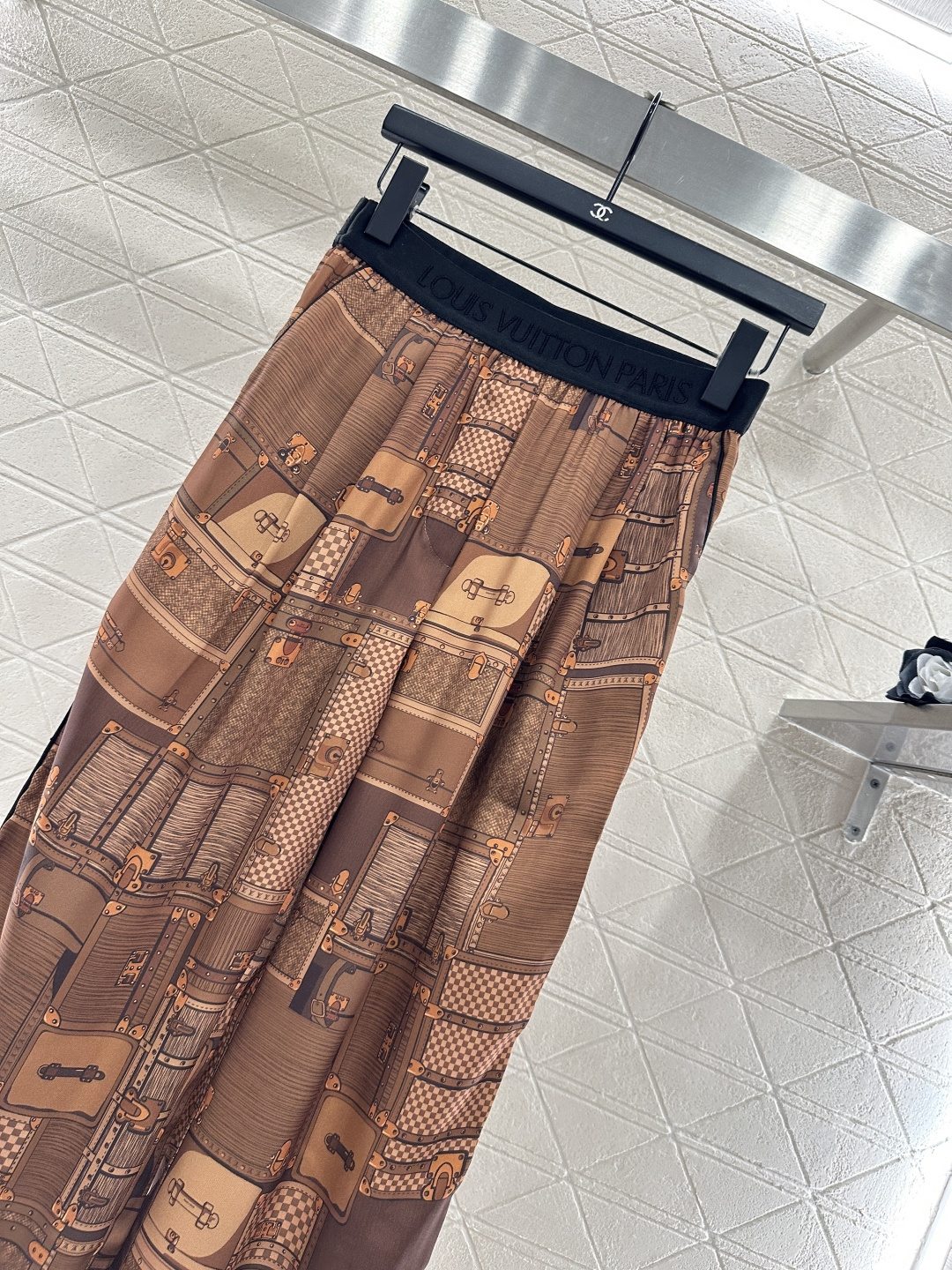 ♥Louis vuitto*♥2026新品上架 印花真丝翻领衬衫长裤套装定制YB进口真丝材质，质感细腻，