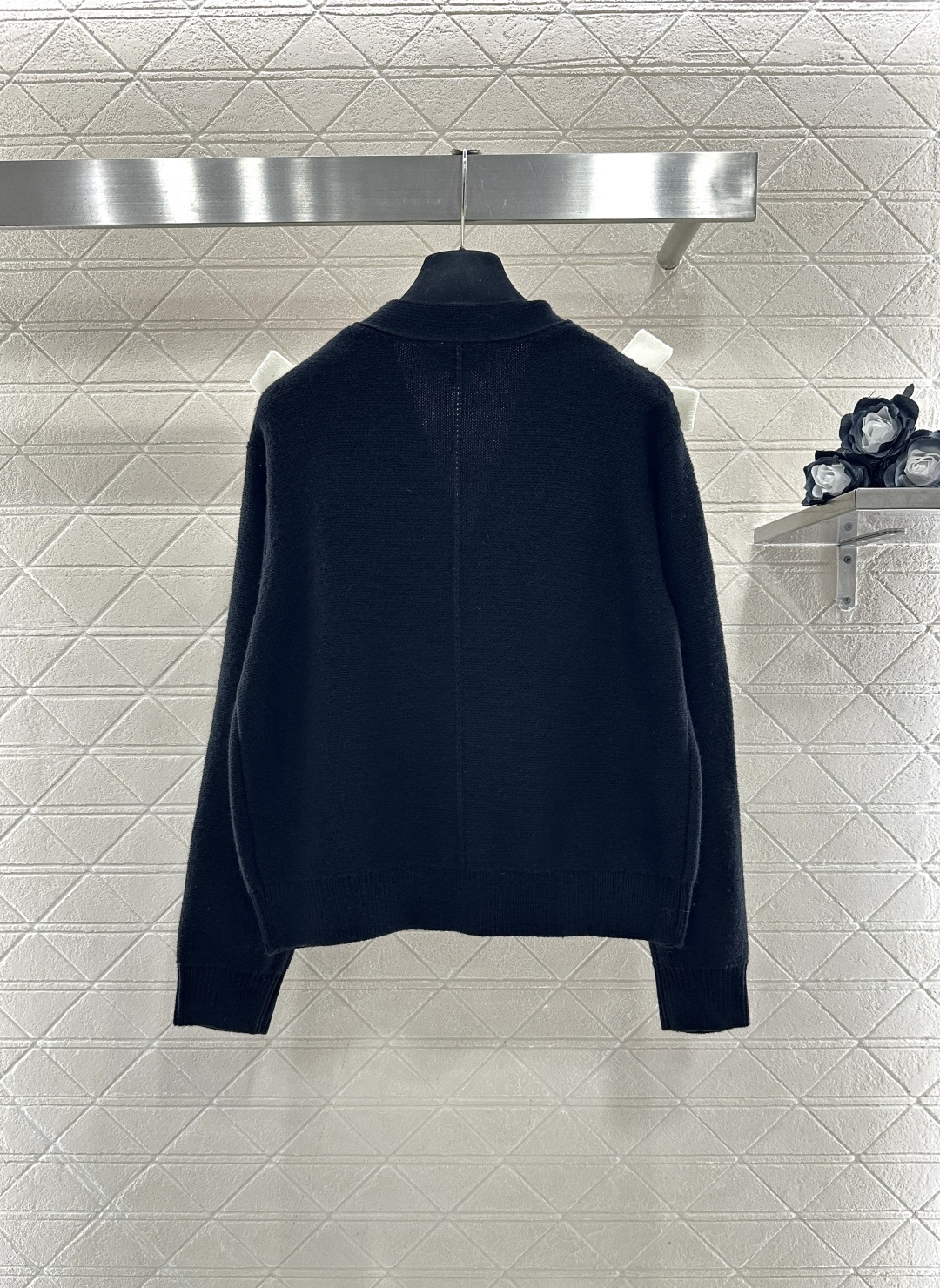 ♥Chane*♥2025新品上架 立体山茶花针织开衫定制YB羊毛纱线织造，质感高级，舒适柔软，V领针织开