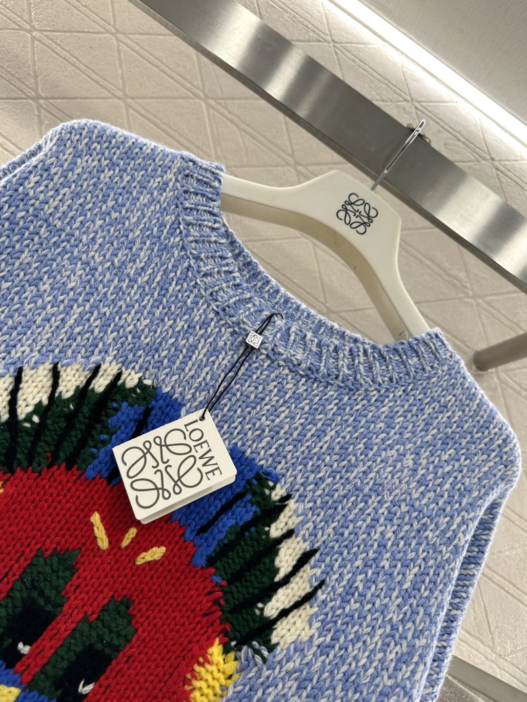 ♥Loew*♥2025新品上架 蓝白钩花针织毛衣定制YB羊毛纱线织造，穿搭舒适，质感十足，圆领针织套头毛