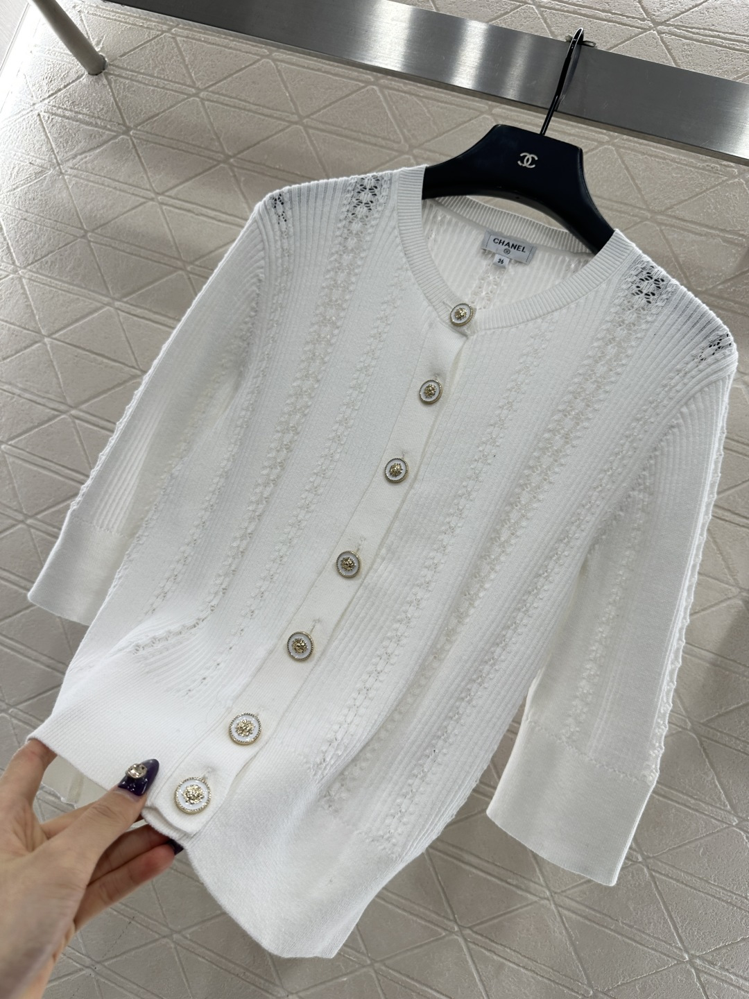 ♥Chane*♥2026新品上架 素色镂空中袖针织开衫定制YB棉毛纱线织造，质感舒适，穿搭有型，中袖针织