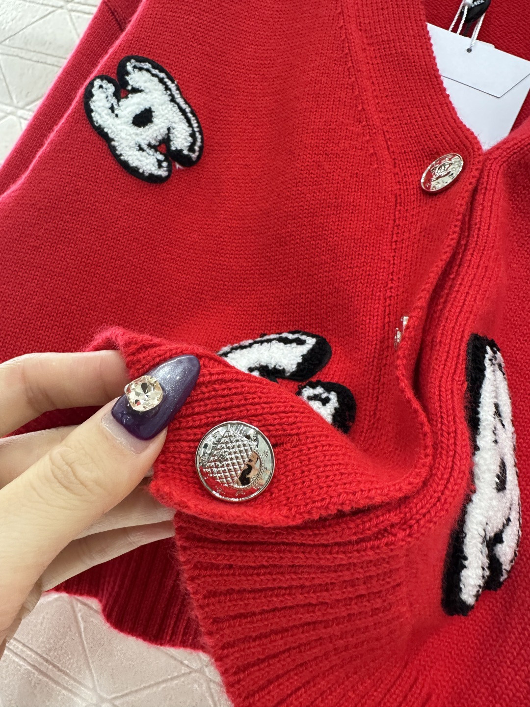 ♥Chane*♥2025新品上架 双C字母针织开衫定制YB全棉纱线织造 质感细腻 舒适好穿 V领短款针织